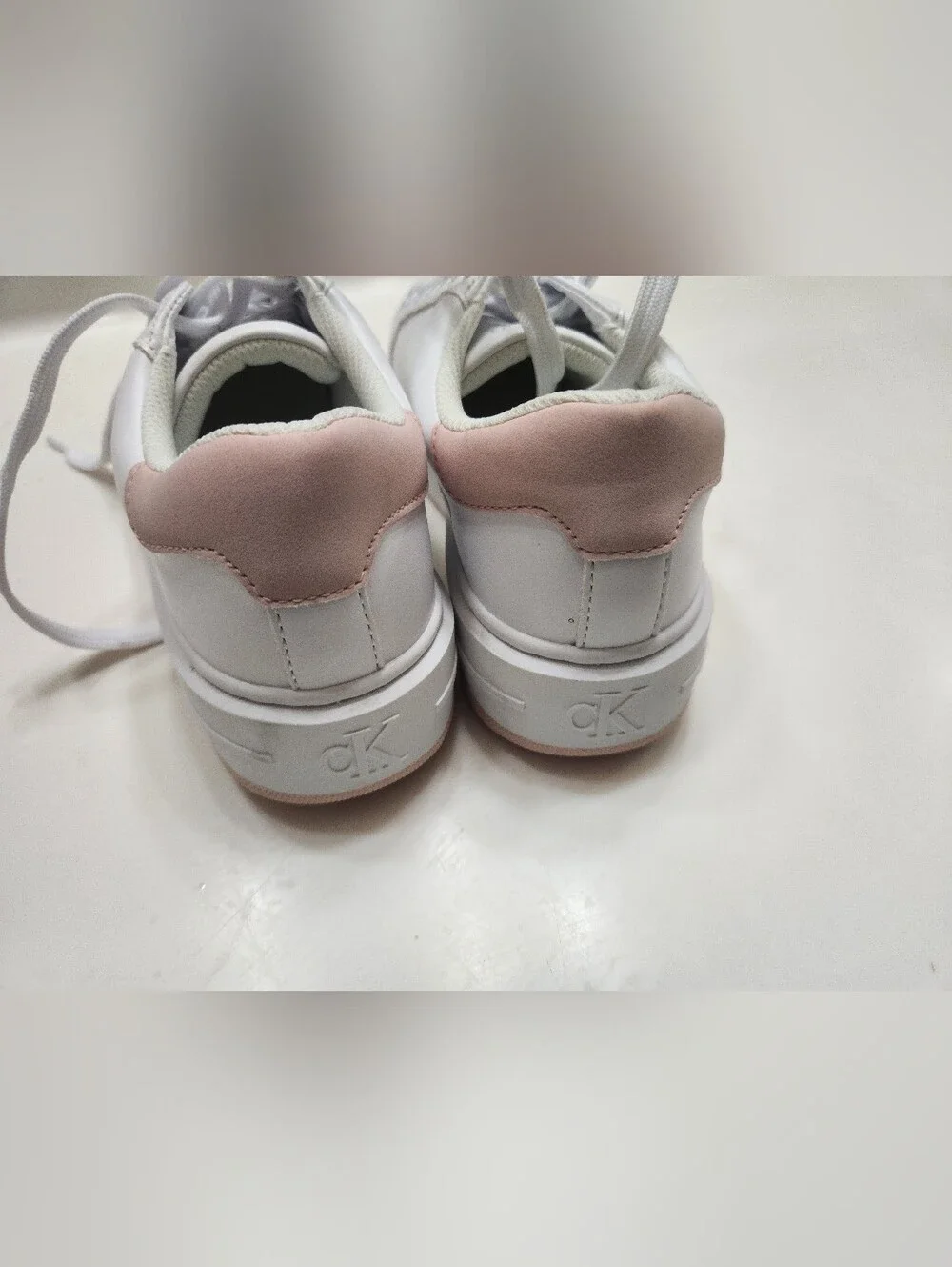 Woman's Sneakers & Athletic Shoes Calvin Klein Dabrian